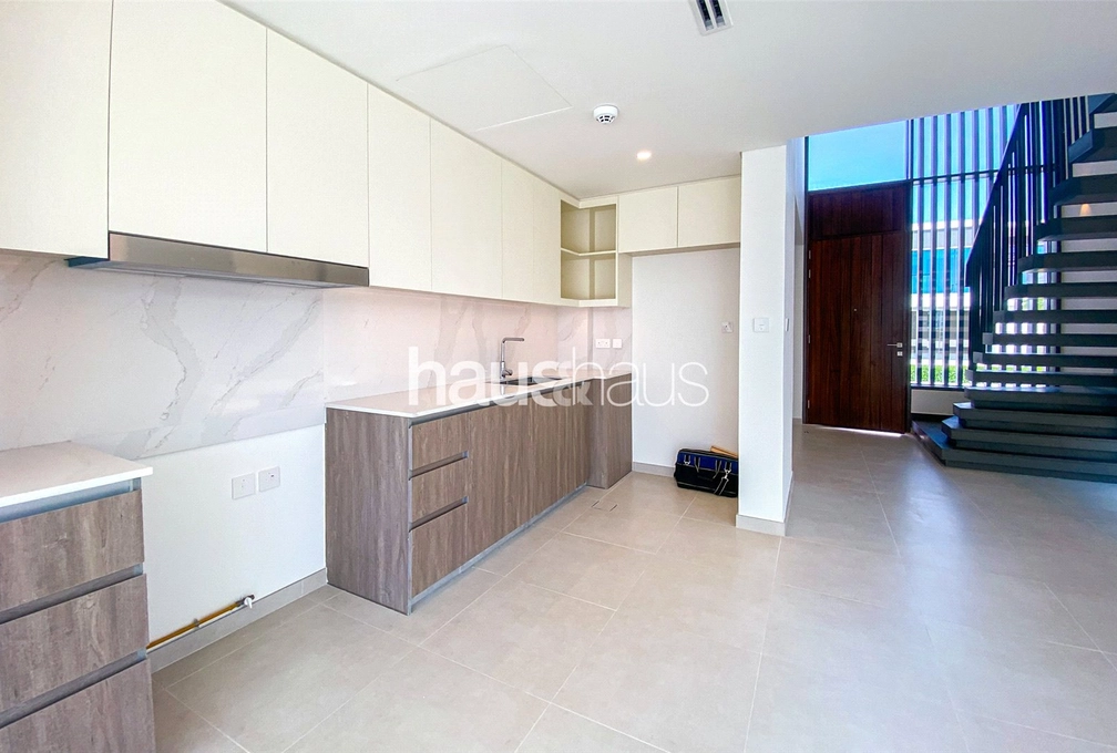 4 bedroom villa to rent - haus & haus