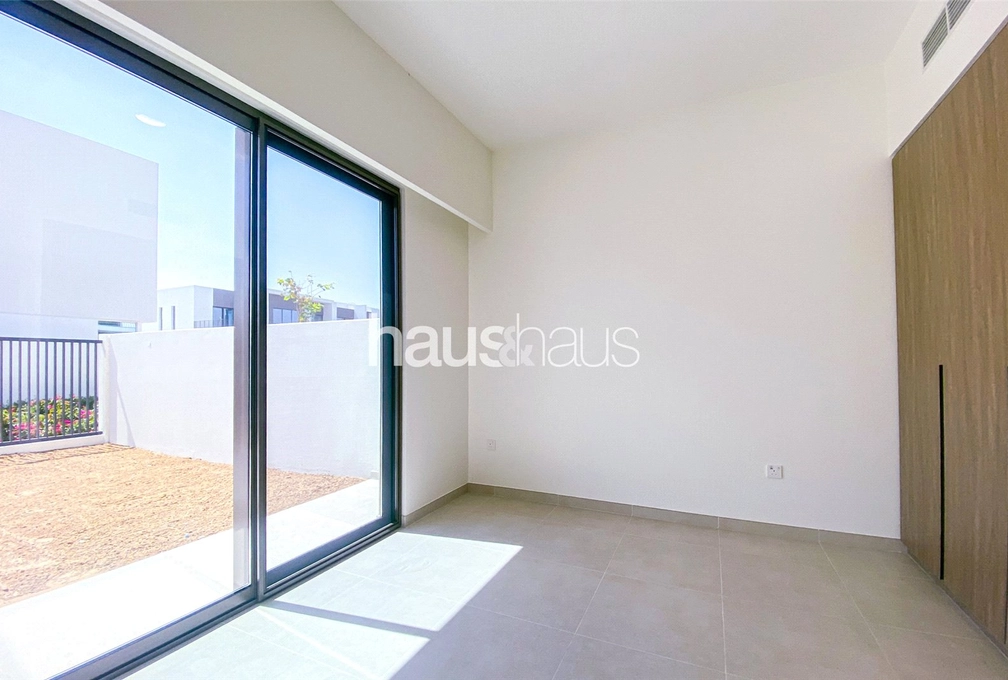 4 bedroom villa to rent - haus & haus