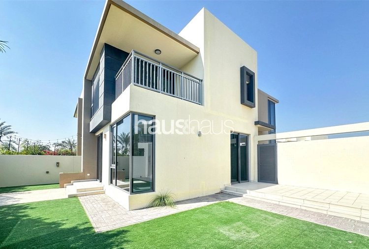 4 bedroom townhouse to rent - haus & haus