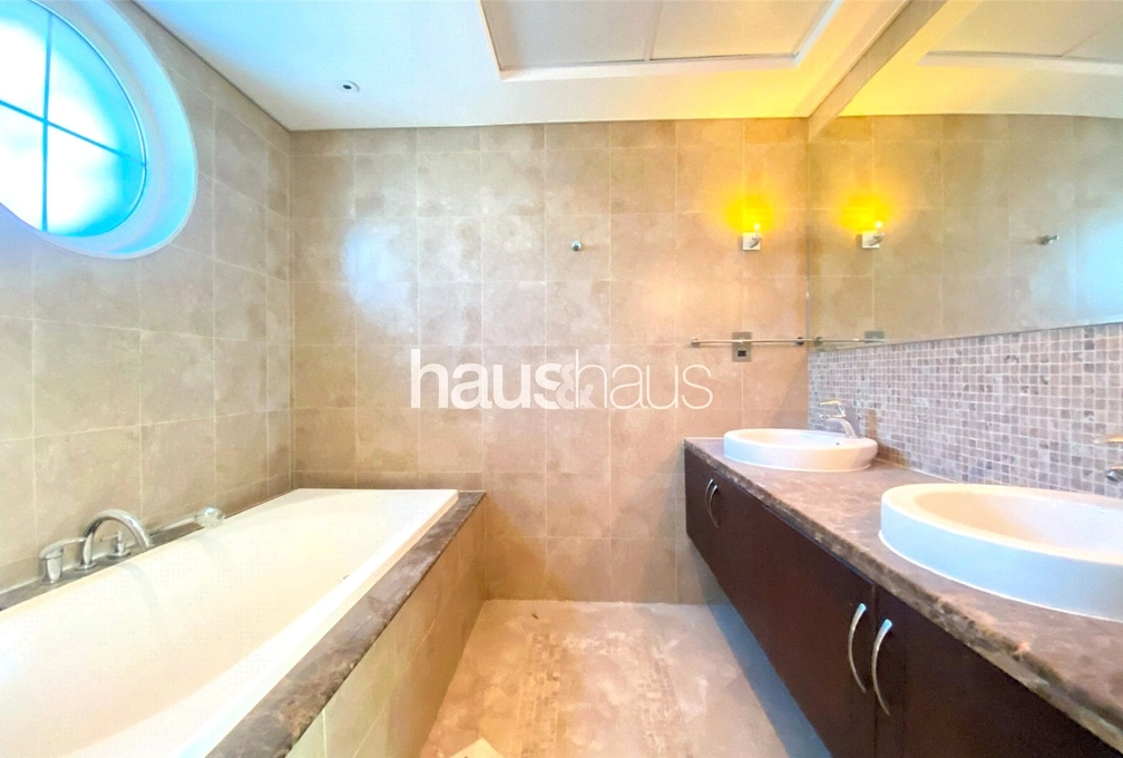 mobile-banner - Haus and Haus