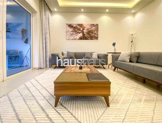 mobile-banner - Haus and Haus