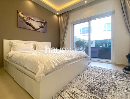 mobile-banner - Haus and Haus