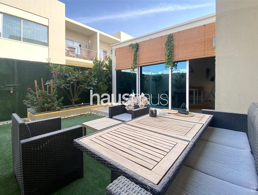 mobile-banner - Haus and Haus