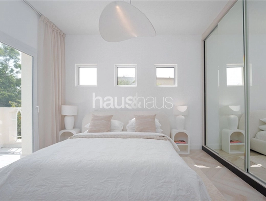 mobile-banner - Haus and Haus
