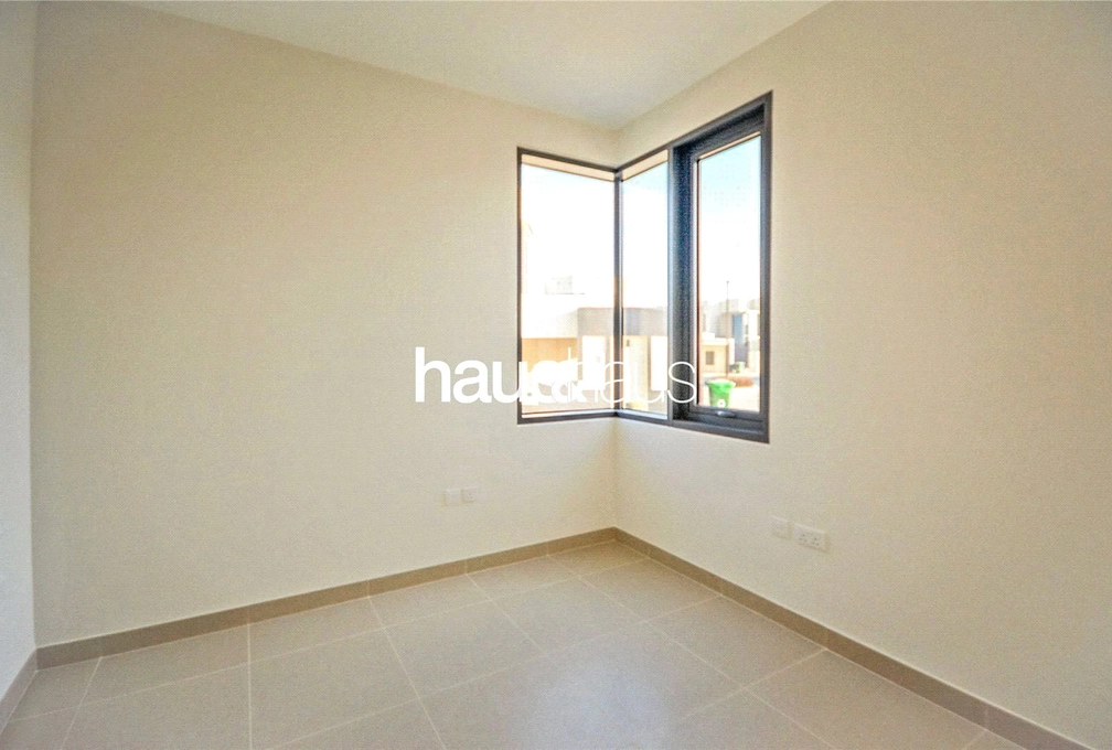 5 bedroom villa for sale - haus & haus