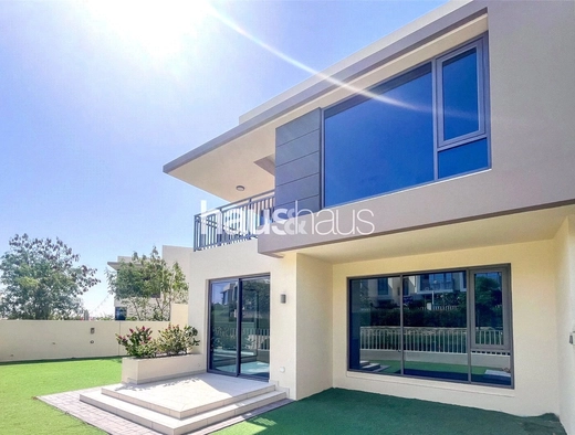 5 bedroom villa for sale - haus & haus