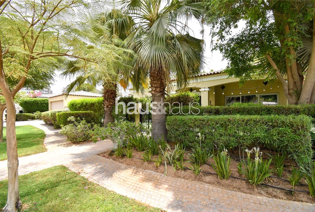 4 bedroom villa for sale - haus & haus