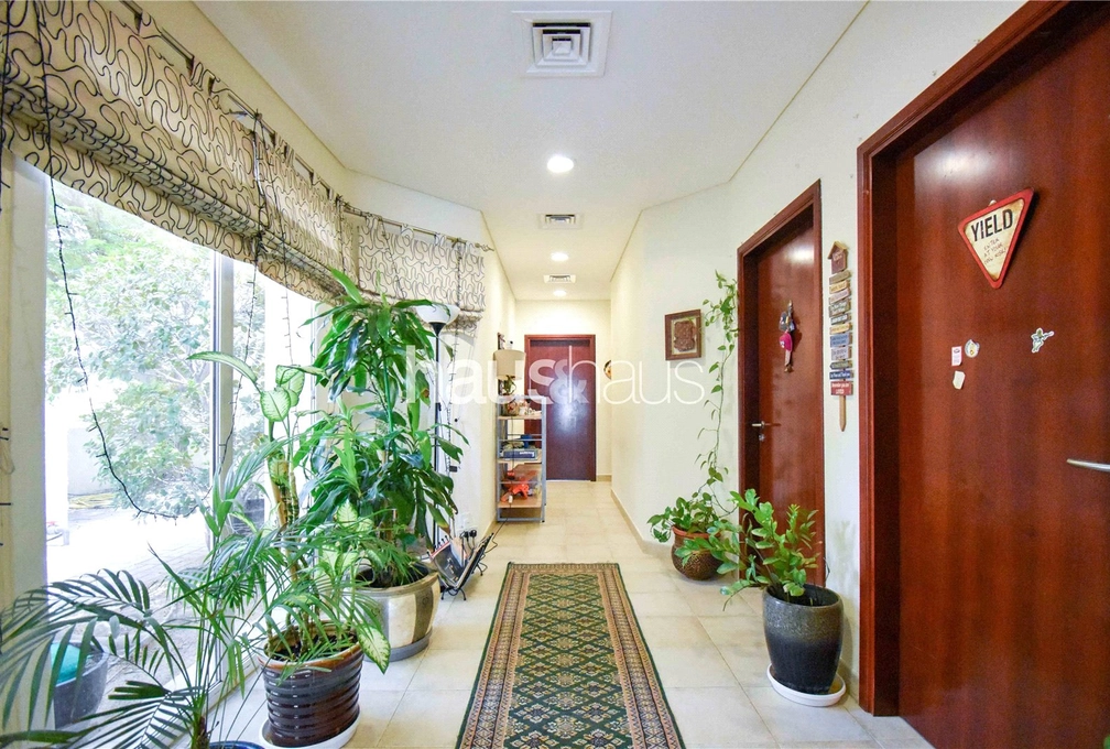 4 bedroom villa for sale - haus & haus