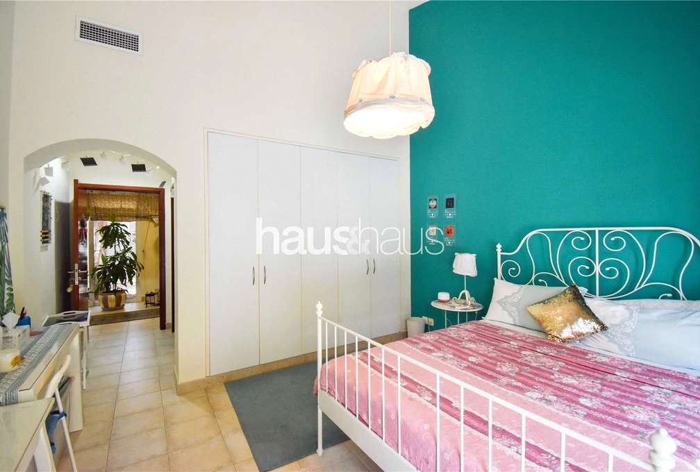 4 bedroom villa for sale - haus & haus