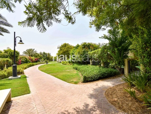 4 bedroom villa for sale - haus & haus