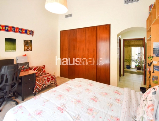 4 bedroom villa for sale - haus & haus