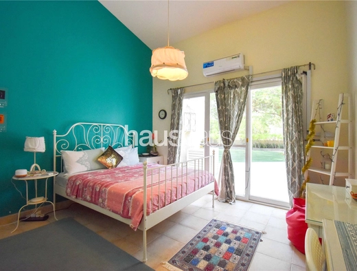 4 bedroom villa for sale - haus & haus