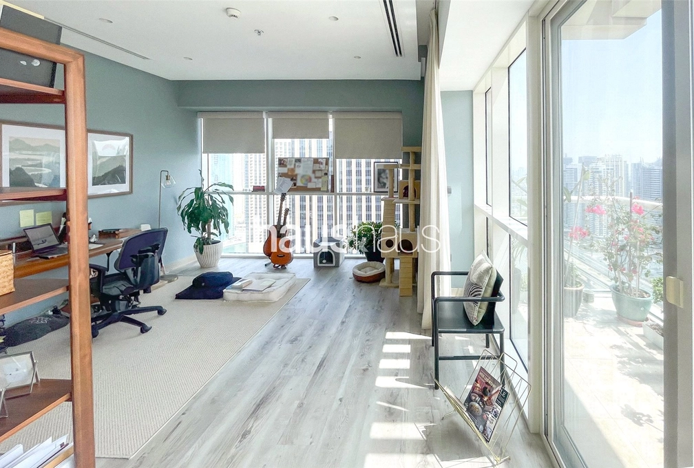 4 bedroom apartment for sale - haus & haus