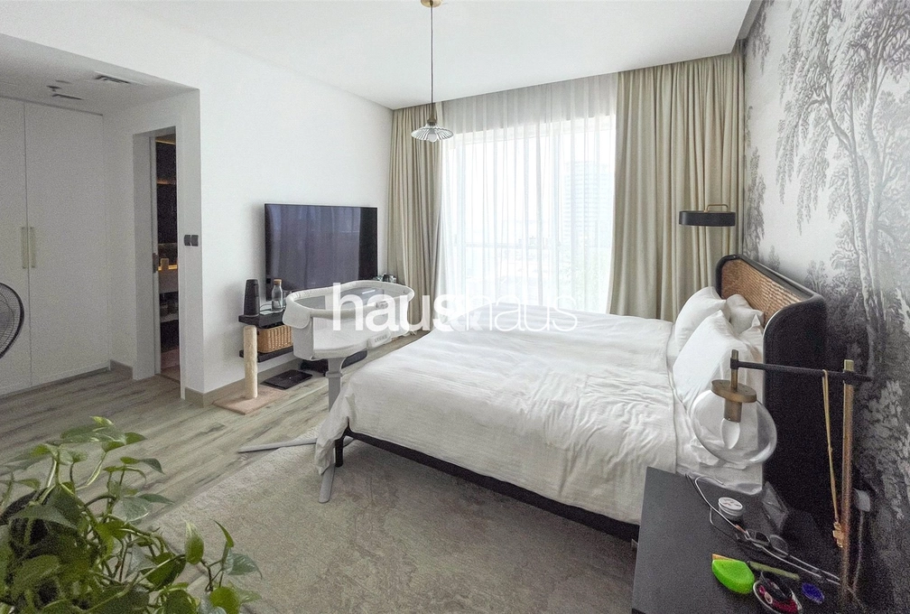 4 bedroom apartment for sale - haus & haus