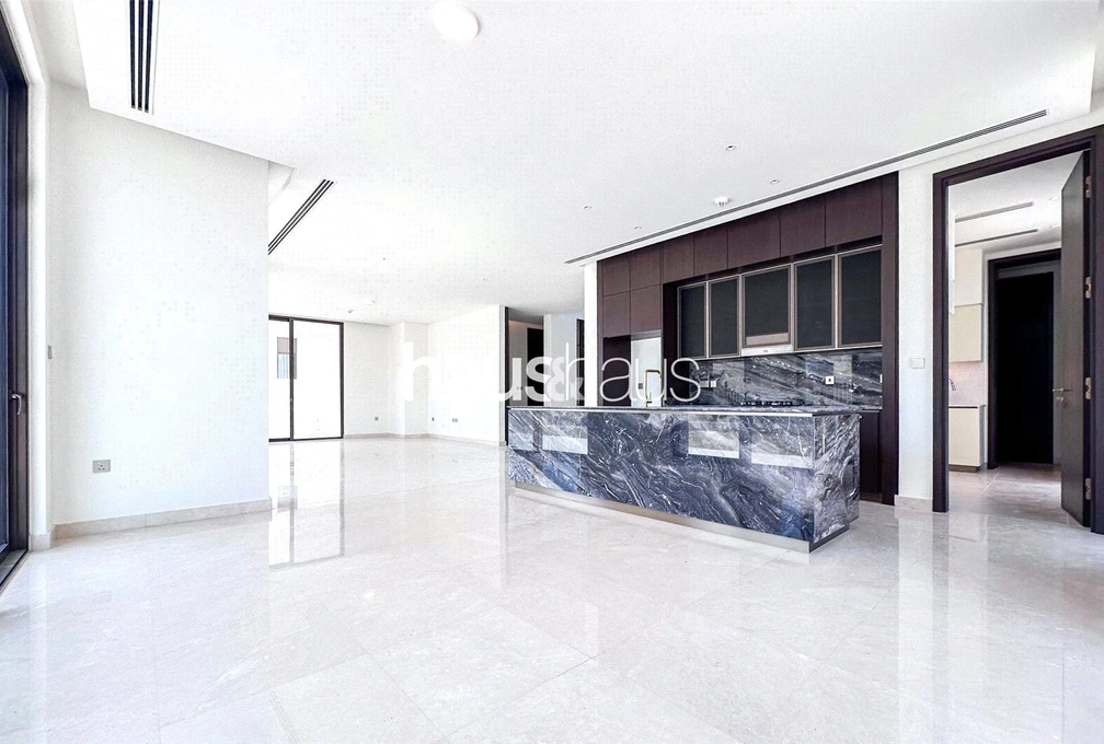 5 bedroom villa for sale - haus & haus