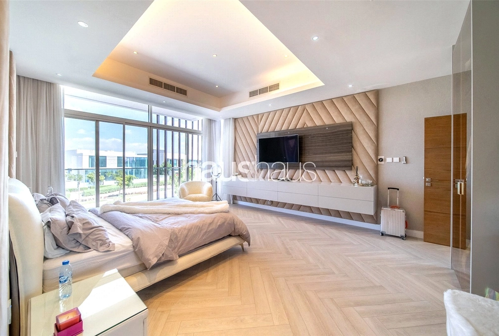 5 bedroom villa for sale - haus & haus