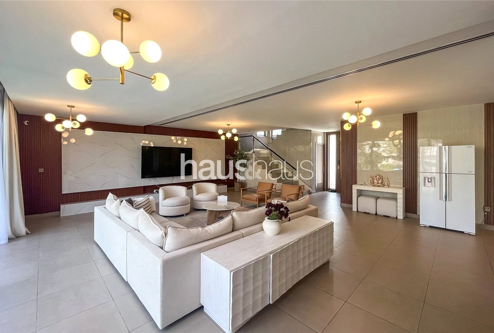 5 bedroom villa for sale - haus & haus