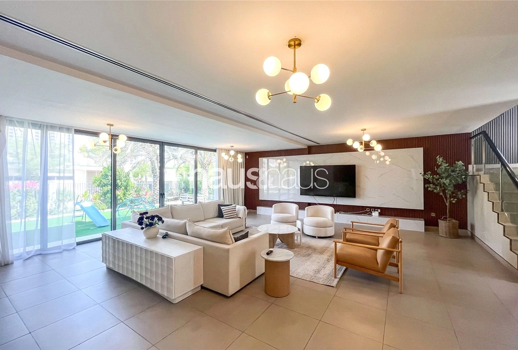 5 bedroom villa for sale - haus & haus