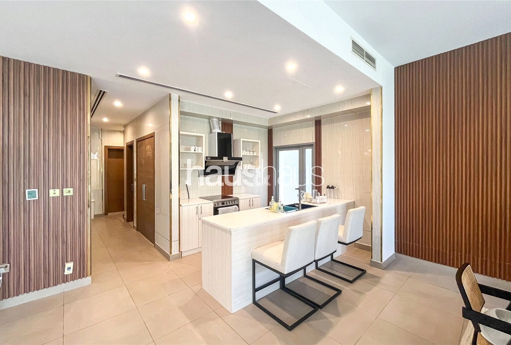 5 bedroom villa for sale - haus & haus