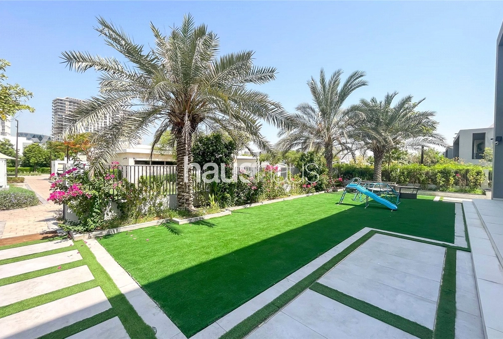 5 bedroom villa for sale - haus & haus