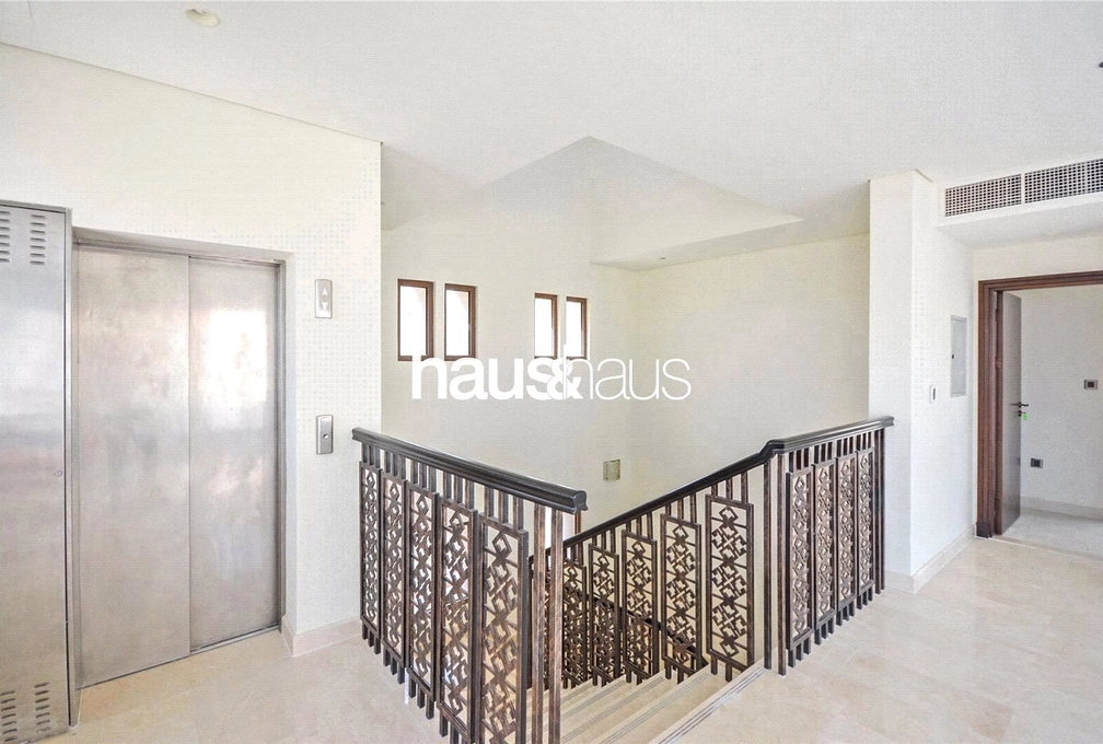 5 bedroom villa for sale - haus & haus