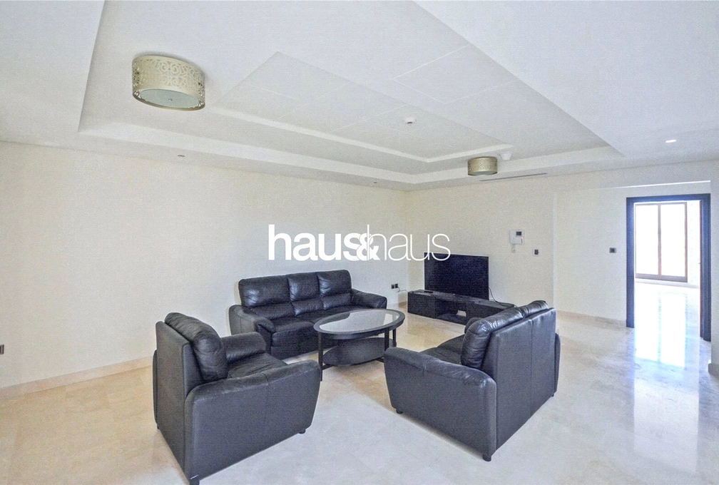 5 bedroom villa for sale - haus & haus