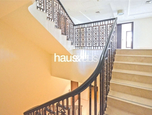 5 bedroom villa for sale - haus & haus