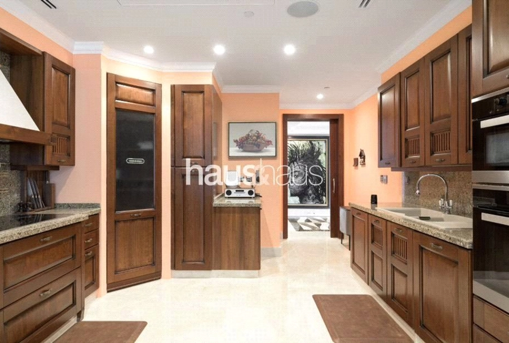 4 bedroom apartment for sale - haus & haus