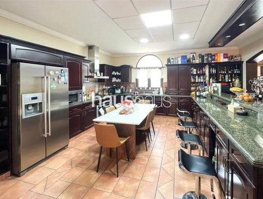 6 bedroom villa for sale - haus & haus