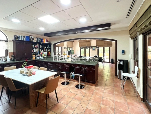 6 bedroom villa for sale - haus & haus