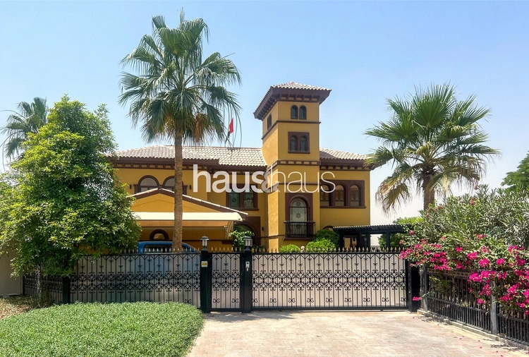 6 bedroom villa for sale - haus & haus