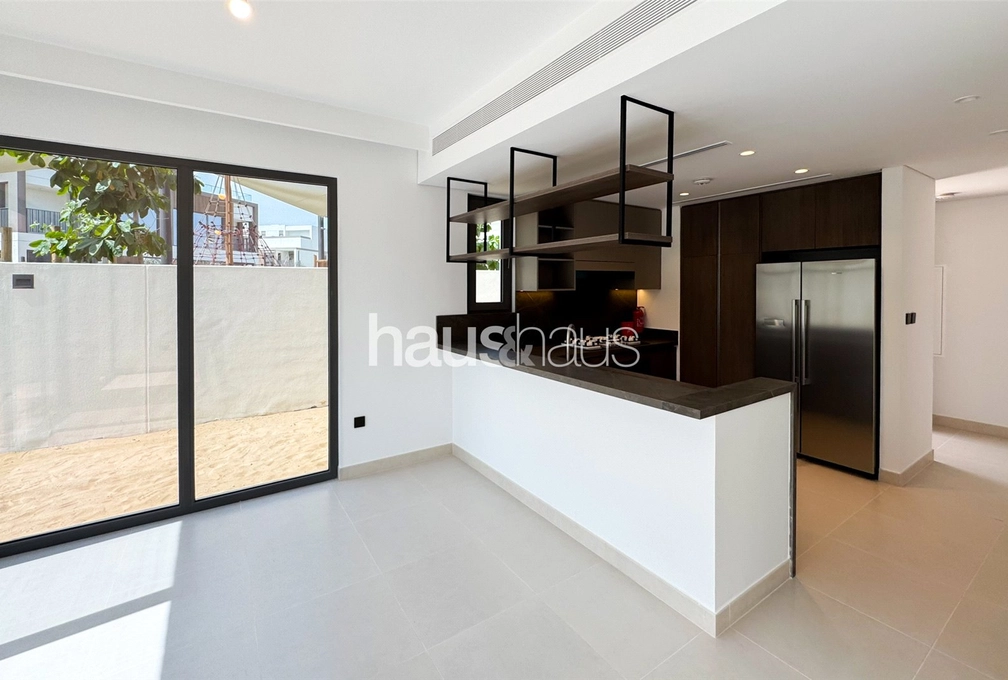 3 bedroom townhouse to rent - haus & haus