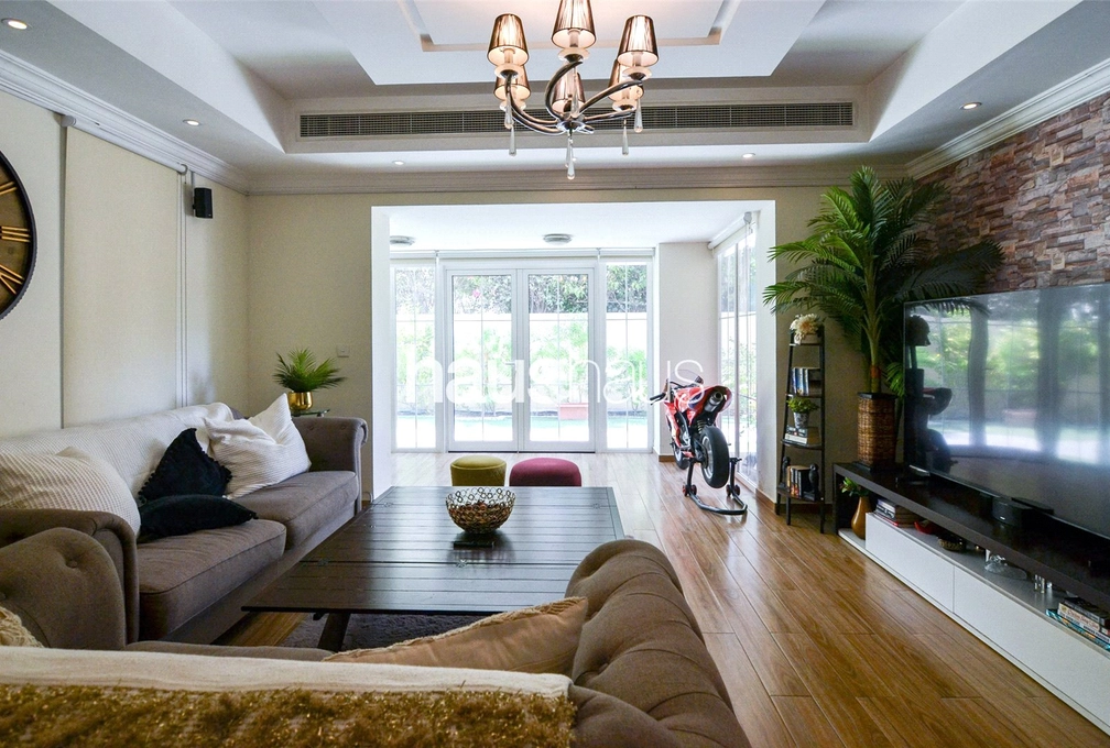 5 bedroom villa for sale - haus & haus