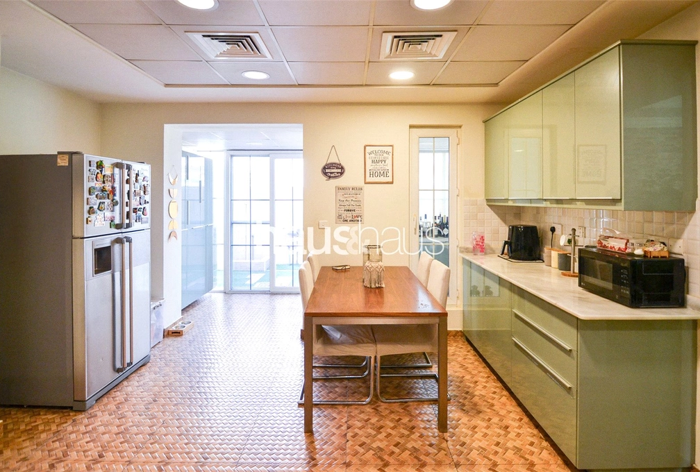 5 bedroom villa for sale - haus & haus