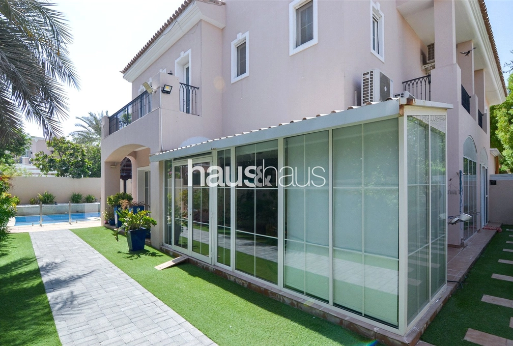 5 bedroom villa for sale - haus & haus