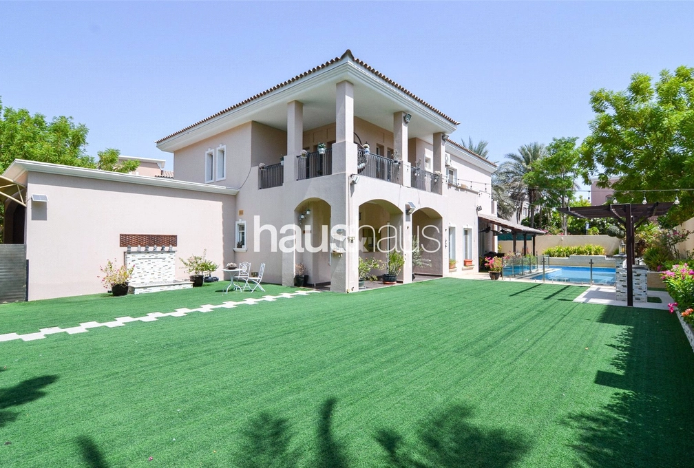 5 bedroom villa for sale - haus & haus