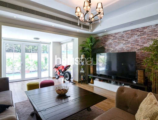 5 bedroom villa for sale - haus & haus