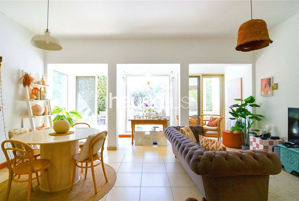 5 bedroom villa for sale - haus & haus