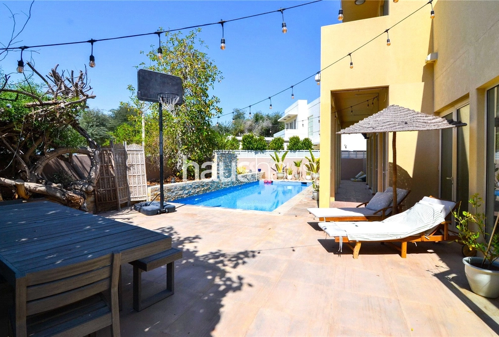 5 bedroom villa for sale - haus & haus