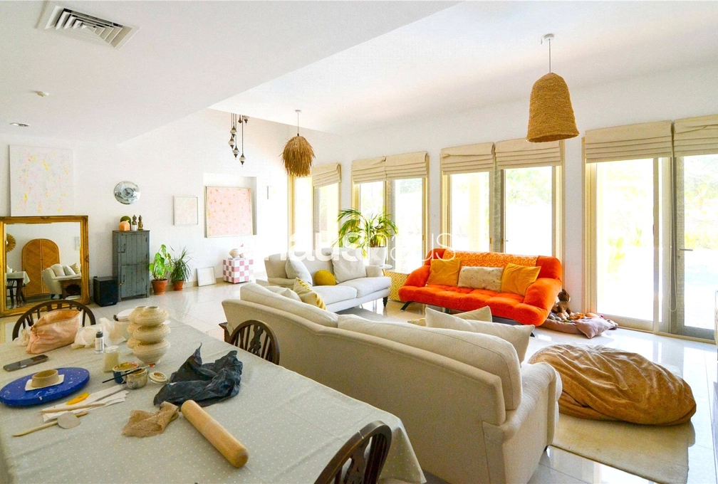 5 bedroom villa for sale - haus & haus