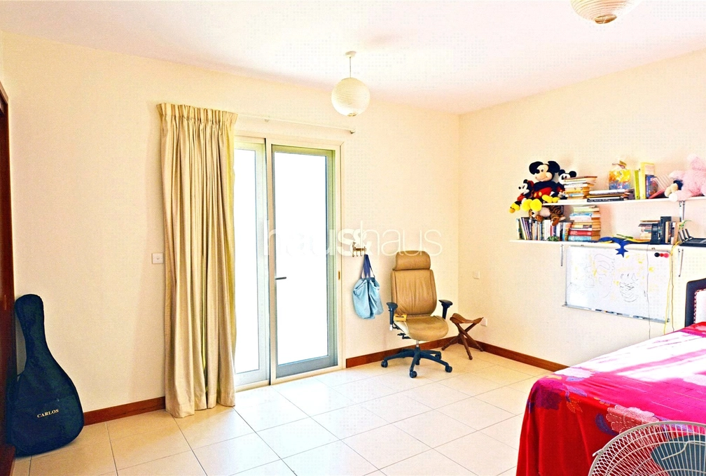 5 bedroom villa for sale - haus & haus