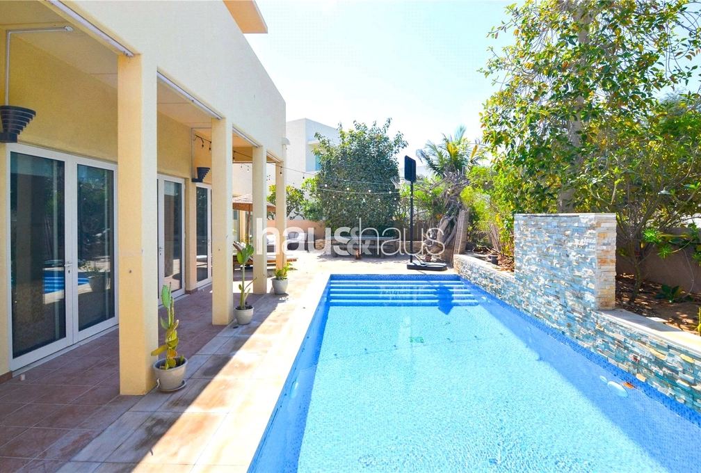 5 bedroom villa for sale - haus & haus