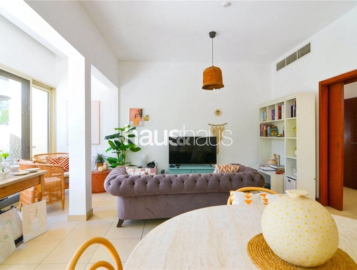 5 bedroom villa for sale - haus & haus