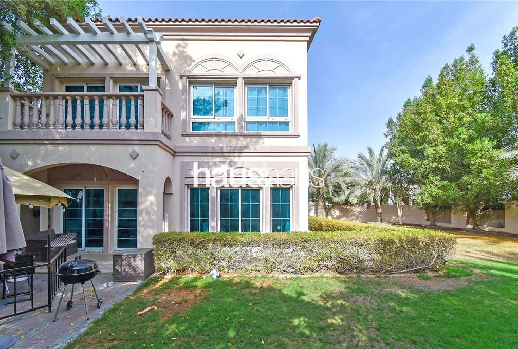 2 bedroom villa for sale - haus & haus