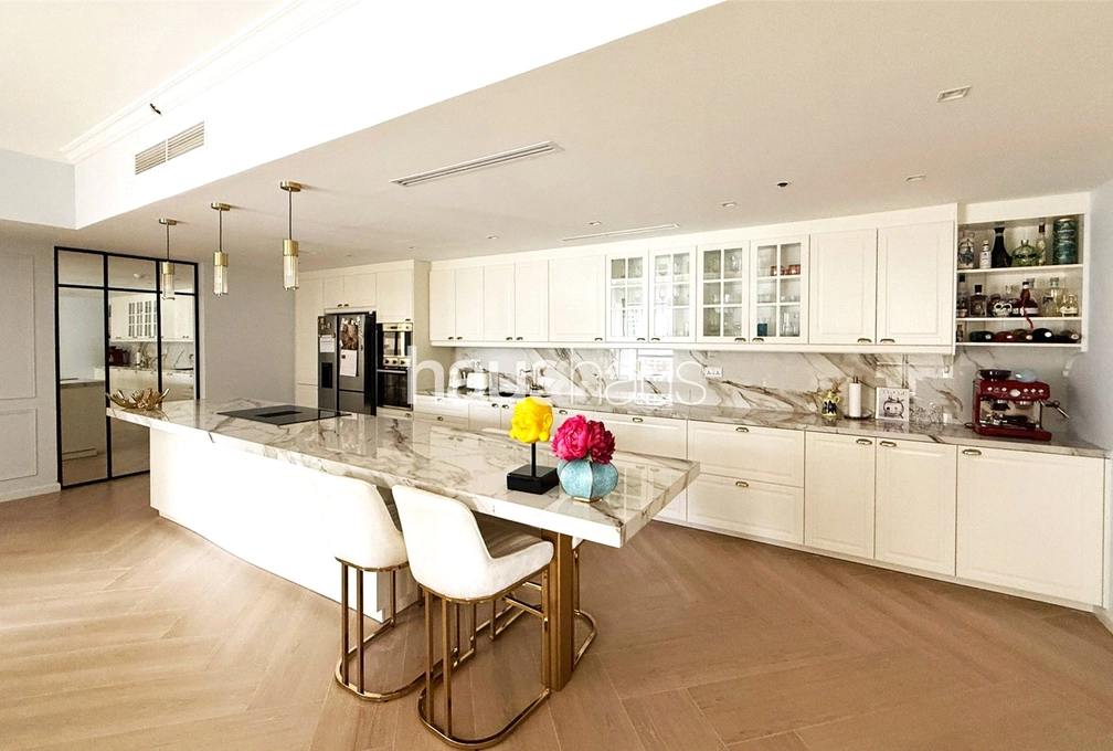 4 bedroom apartment for sale - haus & haus