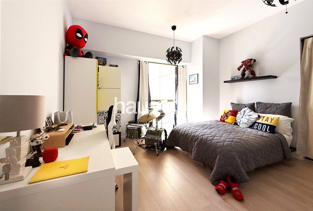 4 bedroom apartment for sale - haus & haus