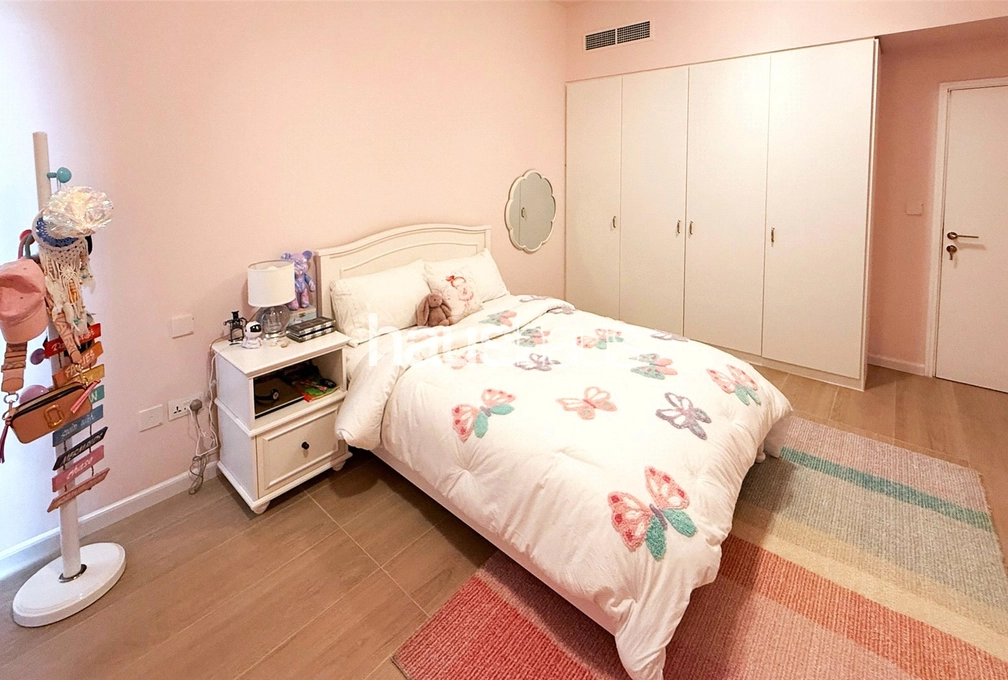 4 bedroom apartment for sale - haus & haus