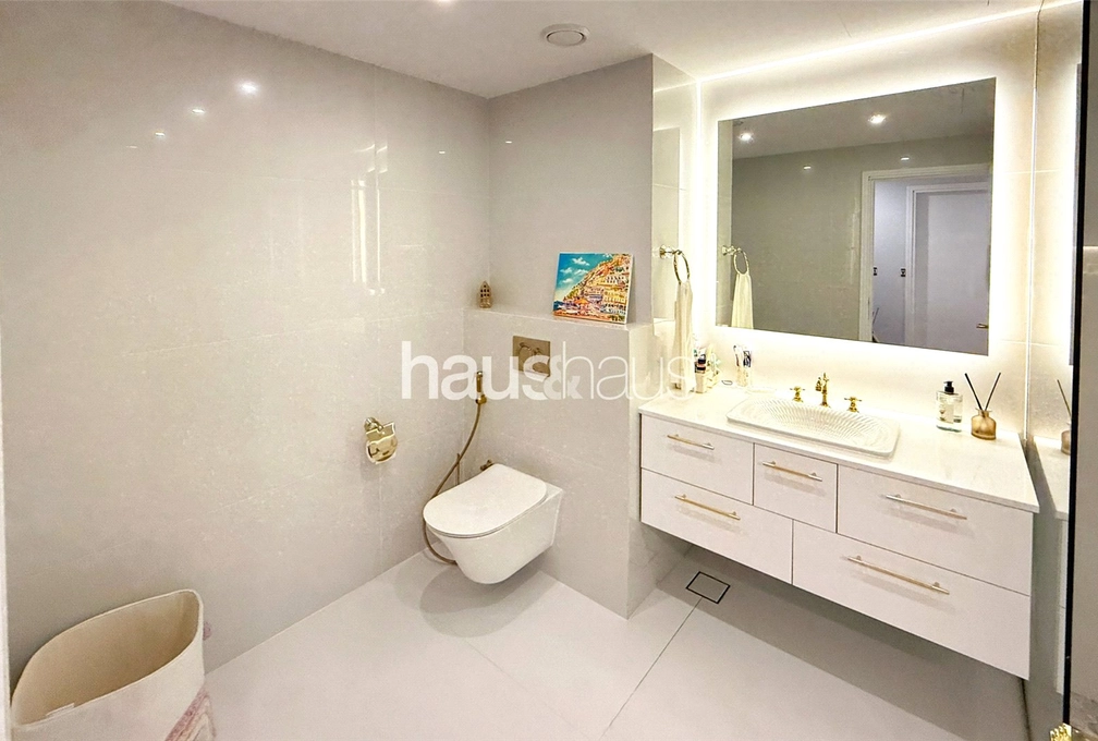 4 bedroom apartment for sale - haus & haus