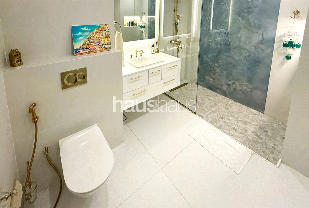 4 bedroom apartment for sale - haus & haus