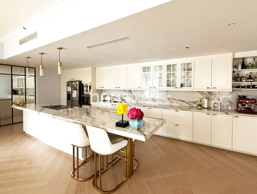 4 bedroom apartment for sale - haus & haus